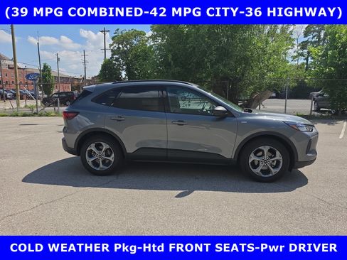 Used 2025 Ford Escape ST-Line w/ Equipment Group 301A FWD image 2