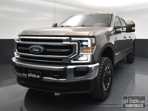 Used 2020 Ford F250 Lariat w/ Lariat Ultimate Package AWD/4WD image 51