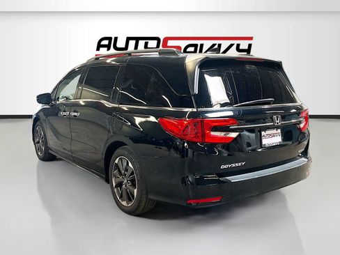 Used 2023 Honda Odyssey Elite image 5