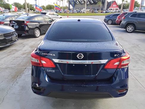 Used 2019 Nissan Sentra SV image 4