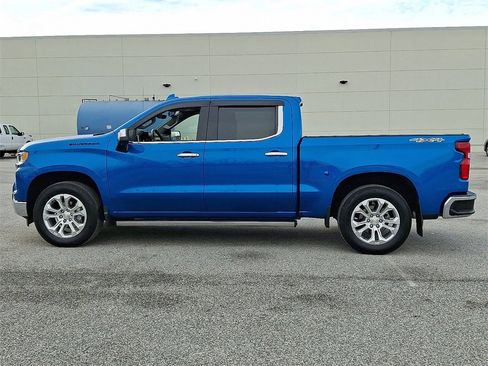 Used 2022 Chevrolet Silverado 1500 LTZ w/ LTZ Premium Package image 7