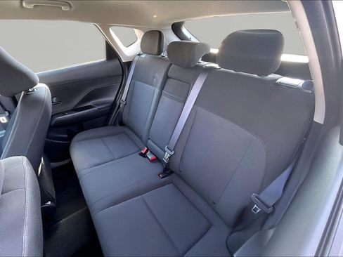 Used 2024 Hyundai Kona SE FWD image 24