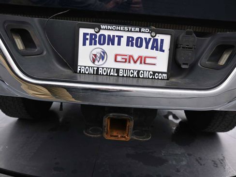 Used 2015 RAM 2500 Tradesman w/ Chrome Appearance Group image 16