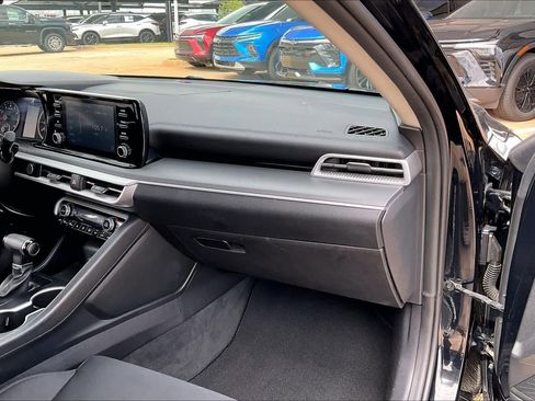 Used 2021 Kia K5 LXS FWD image 18