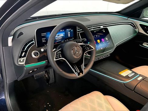 New 2026 Mercedes-Benz E 450 4MATIC Sedan image 10