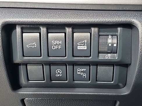 Certified 2024 Subaru Forester Premium AWD/4WD image 27