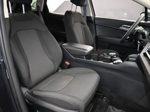 Used 2024 Kia Sportage LX image 38