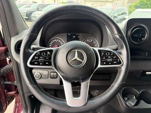 Used 2021 Mercedes-Benz Sprinter 1500 image 12