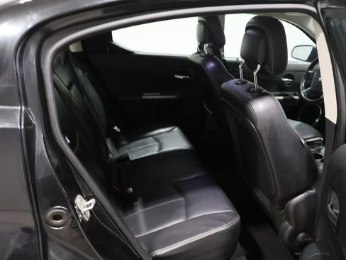 Used 2010 Dodge Avenger R/T image 24