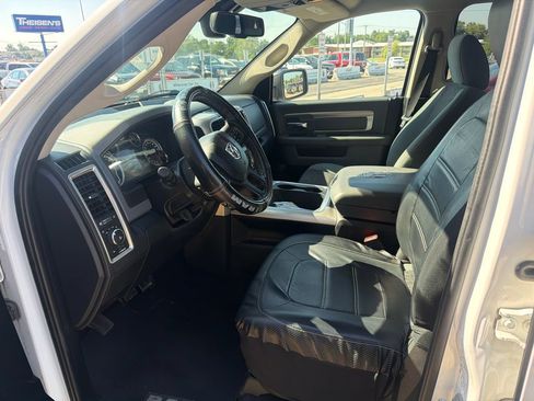 Used 2017 RAM 1500 Big Horn AWD/4WD image 2