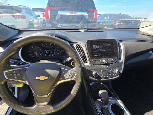 Used 2023 Chevrolet Malibu LT image 21