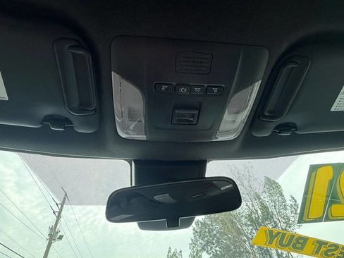 Used 2021 Toyota Corolla SE FWD image 16