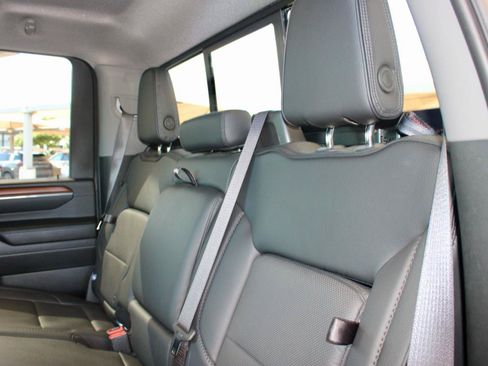 Used 2024 GMC Sierra 3500 Denali w/ Denali Reserve Package AWD/4WD image 12