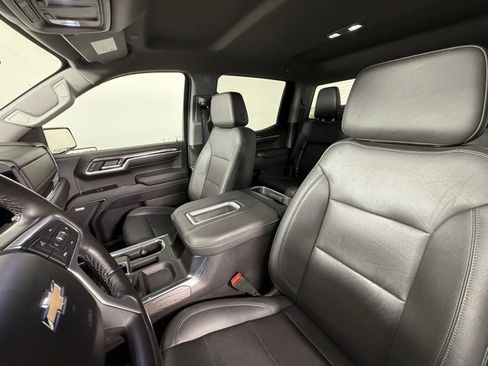 Used 2022 Chevrolet Silverado 1500 LTZ w/ Z71 Off-Road Package image 32