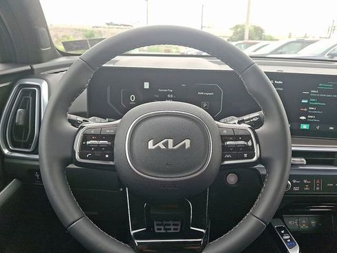 Used 2025 Kia Sorento SX Prestige AWD/4WD image 15