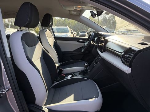 New 2026 Volkswagen Taos S image 17