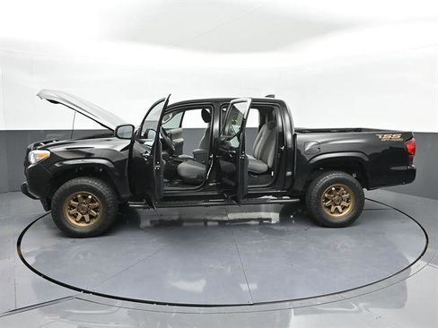 Certified 2023 Toyota Tacoma SR AWD/4WD image 48