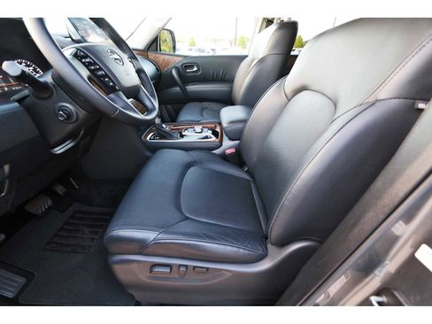 Used 2024 Nissan Armada SL w/ Captain's Chairs Package image 12