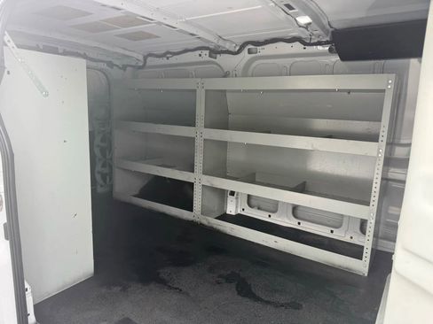 Used 2022 Ford Transit 250 Low Roof AWD image 36