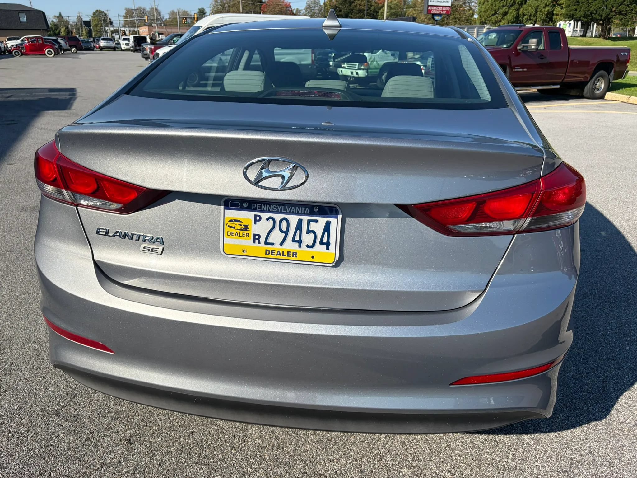 Used 2017 Hyundai Elantra SE FWD image 20