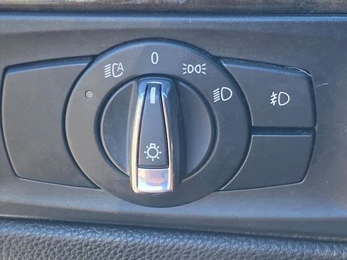 Used 2009 BMW 328i Convertible image 17