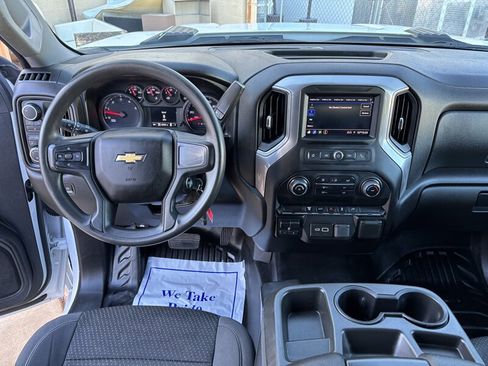 Used 2022 Chevrolet Silverado 2500 W/T w/ Gooseneck/5TH Wheel Package image 14