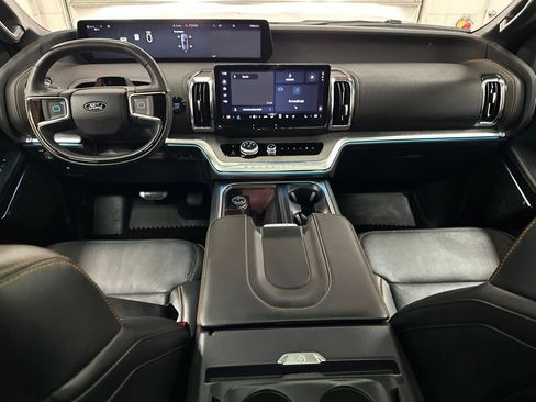 Used 2025 Ford Expedition Tremor AWD/4WD image 25