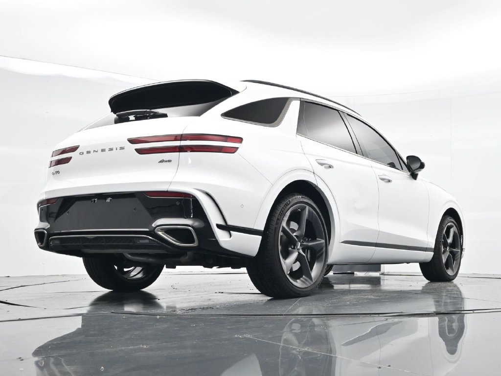 Used 2026 Genesis GV70 2.5T Sport Prestige AWD/4WD image 32