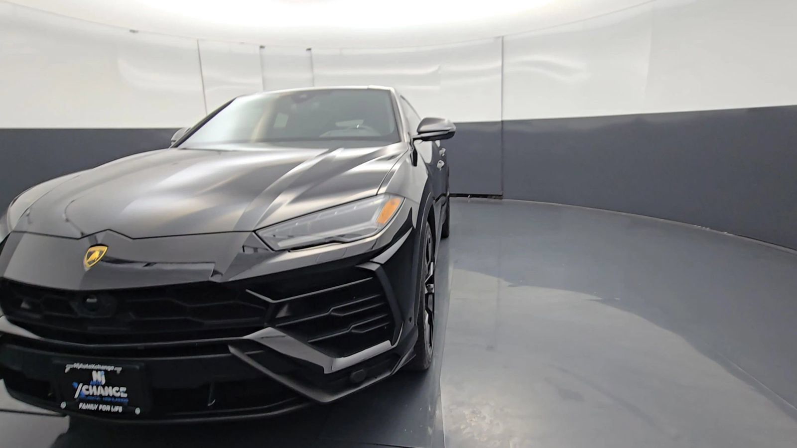 Used 2022 Lamborghini Urus AWD/4WD image 77