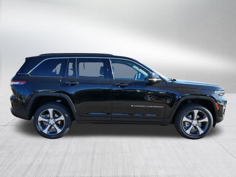 New 2025 Jeep Grand Cherokee Limited image 8