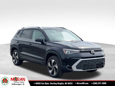 Used 2026 Volkswagen Taos SE AWD/4WD image 5