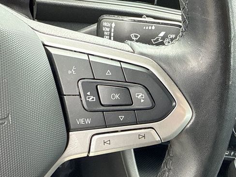 Used 2024 Volkswagen Jetta SE FWD image 31