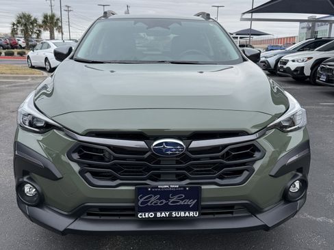 Used 2025 Subaru Crosstrek 2.5i Limited w/ Crosstrek Mirror Package image 2