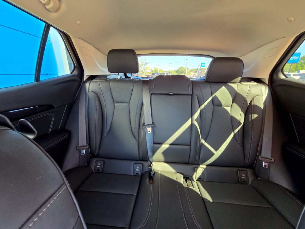 Used 2023 Buick Envision Essence FWD image 25