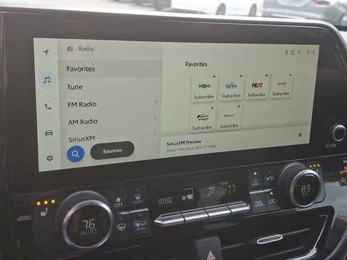 Used 2023 Toyota Highlander XSE image 18