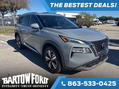 Used 2021 Nissan Rogue SL image 3