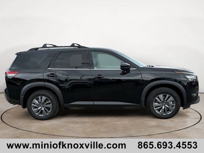 Used 2024 Nissan Pathfinder SV