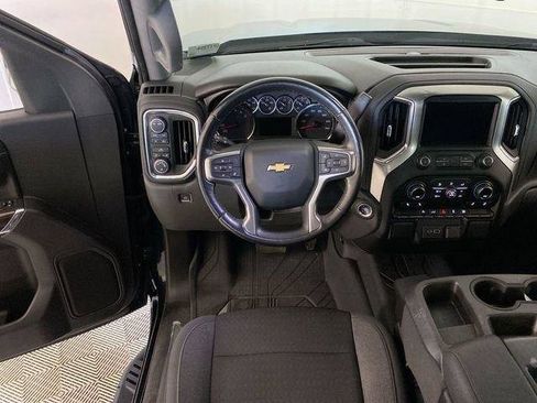 Used 2021 Chevrolet Silverado 1500 LT AWD/4WD image 33