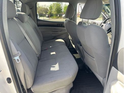 Used 2011 Toyota Tacoma 4x4 Double Cab w/ TRD Off-Road Pkg w/JBL Audio image 23