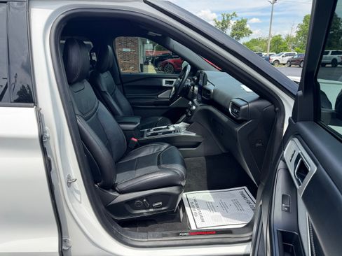 Used 2020 Ford Explorer ST w/ ST Street Pack AWD/4WD image 18