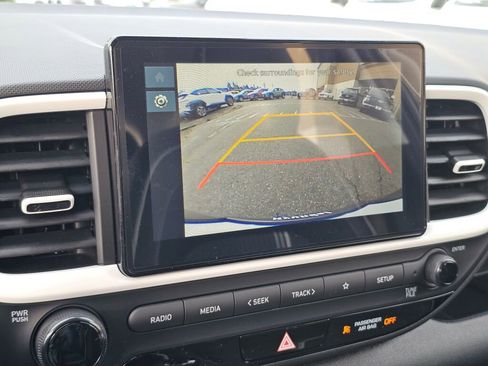 Used 2026 Hyundai Venue SEL image 25