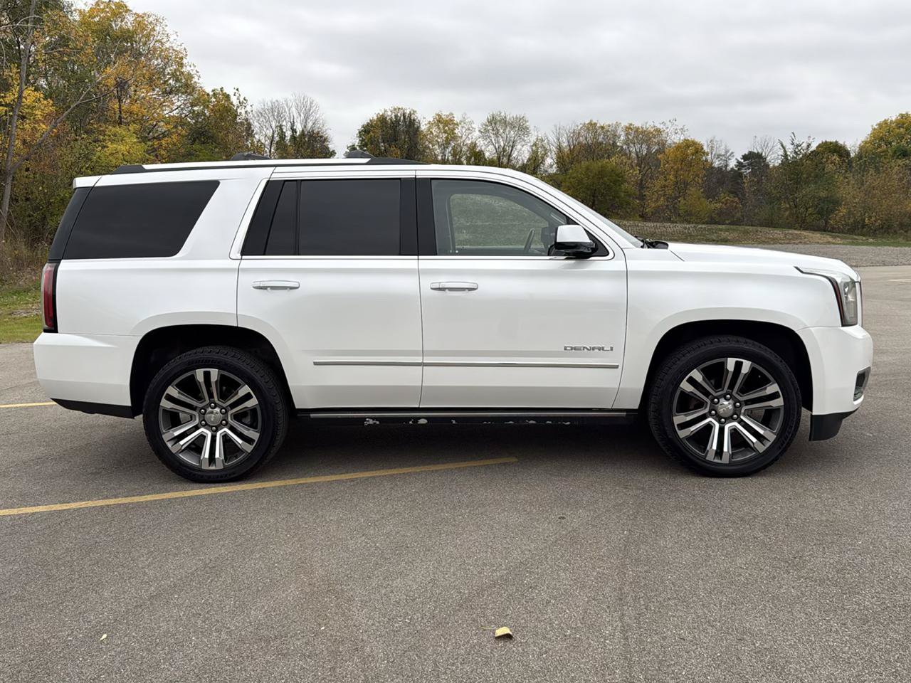 Used 2019 GMC Yukon Denali w/ Denali Ultimate Package AWD/4WD image 4