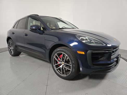 Used 2022 Porsche Macan S image 15