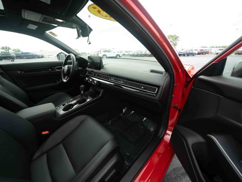 Certified 2025 Honda Civic Sport Touring image 25