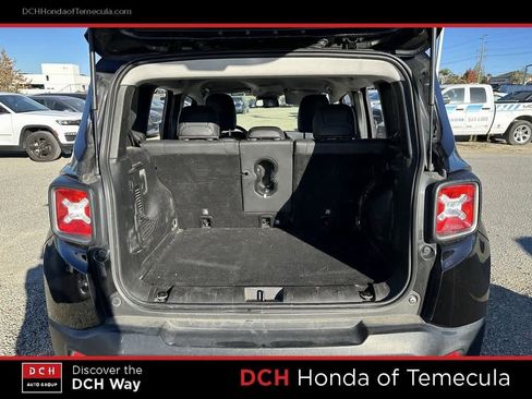 Used 2019 Jeep Renegade Limited image 21