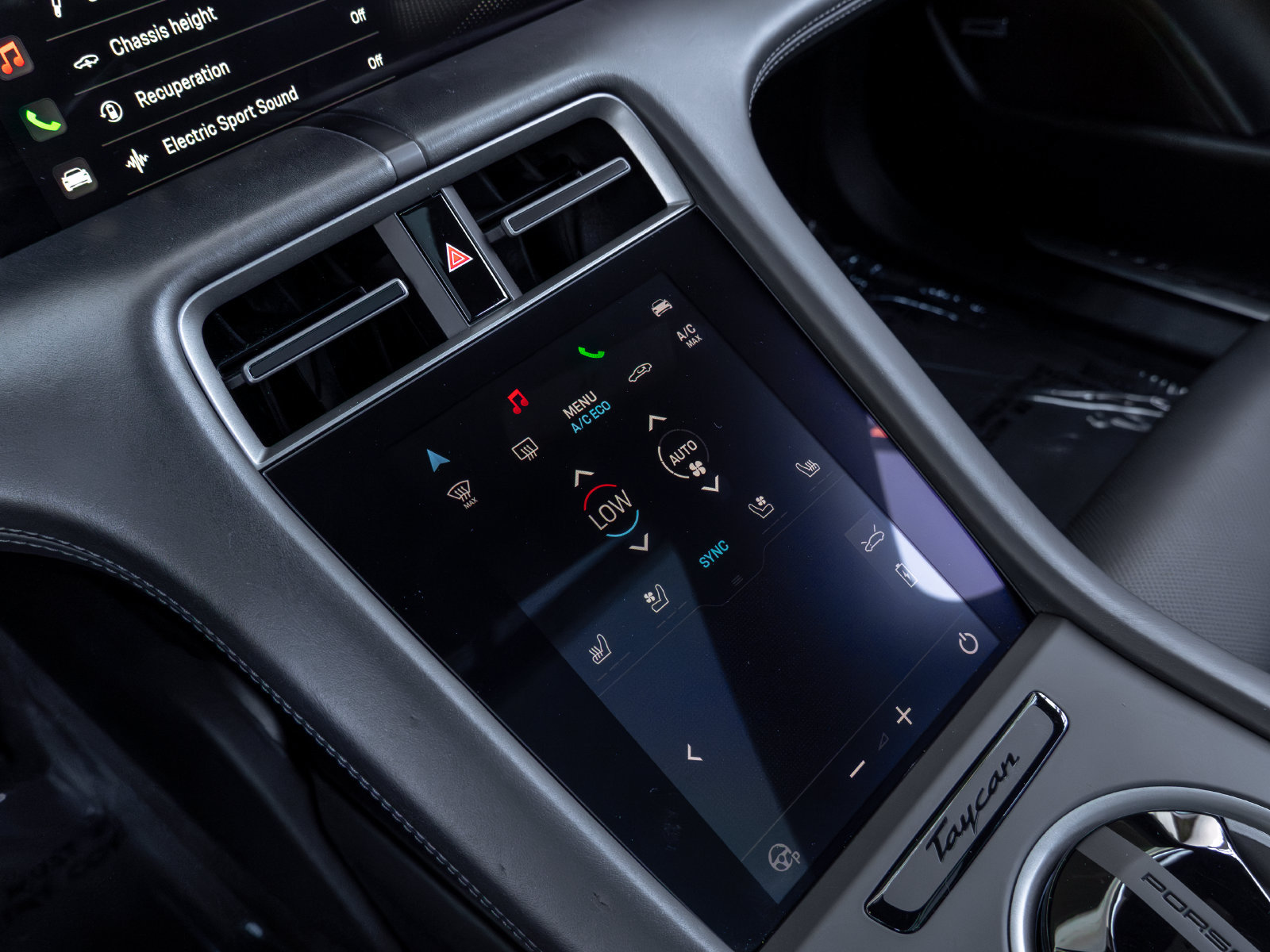 Certified 2022 Porsche Taycan Turbo AWD/4WD image 36