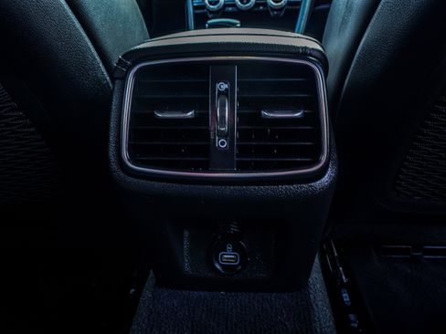 Used 2019 Genesis G70 2.0T Advanced w/ Elite Package image 43