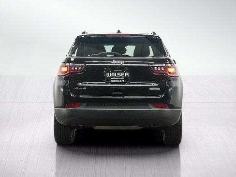 Used 2023 Jeep Compass Latitude AWD/4WD image 4
