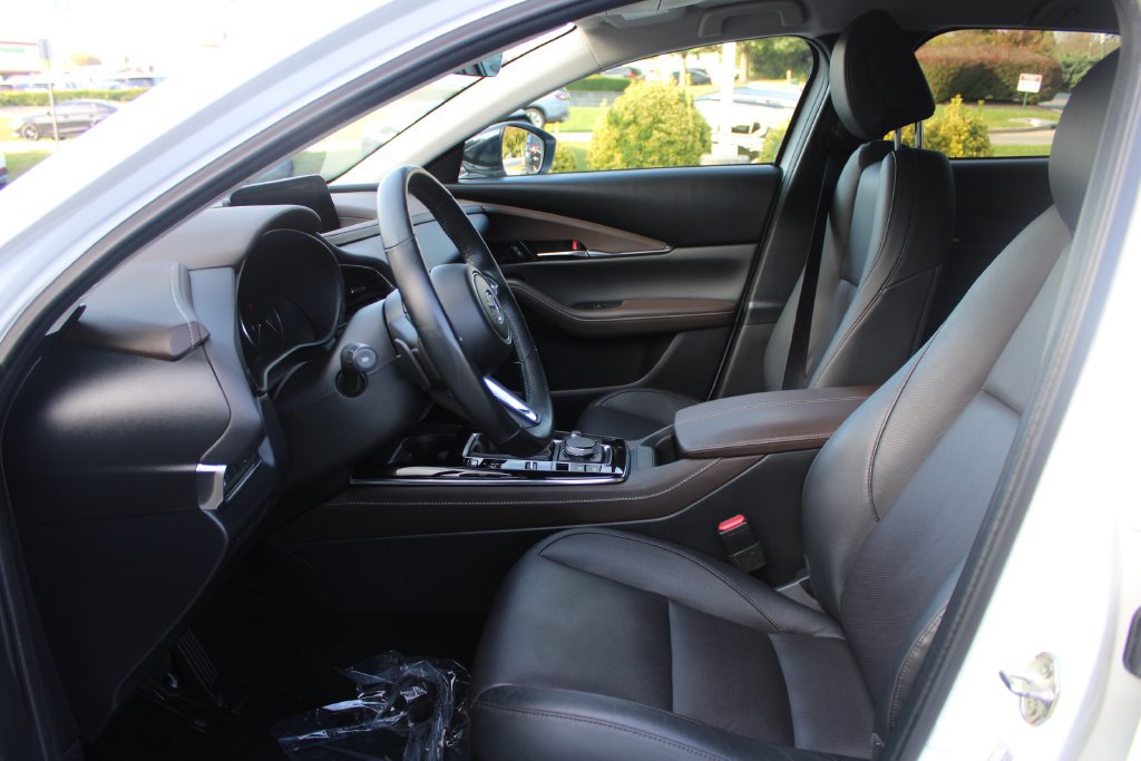 Used 2023 MAZDA CX-30 2.5 Turbo w/ Premium Package AWD/4WD image 11