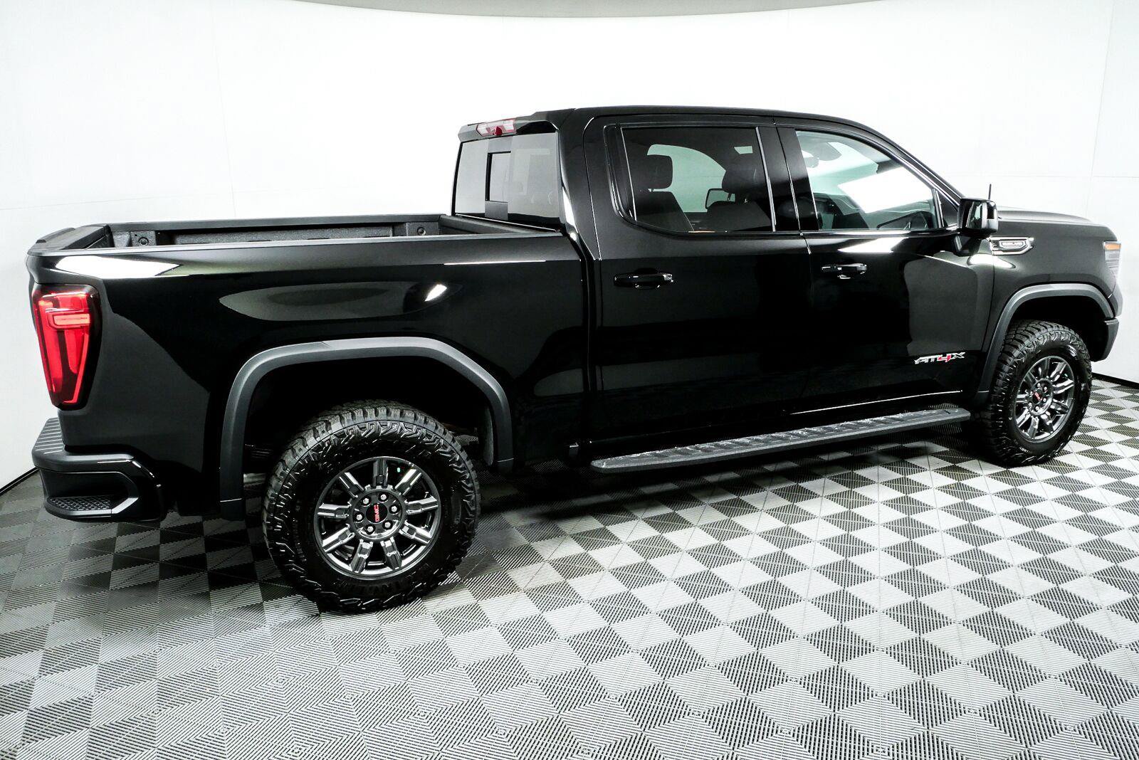Used 2026 GMC Sierra 1500 AT4X AWD/4WD image 2
